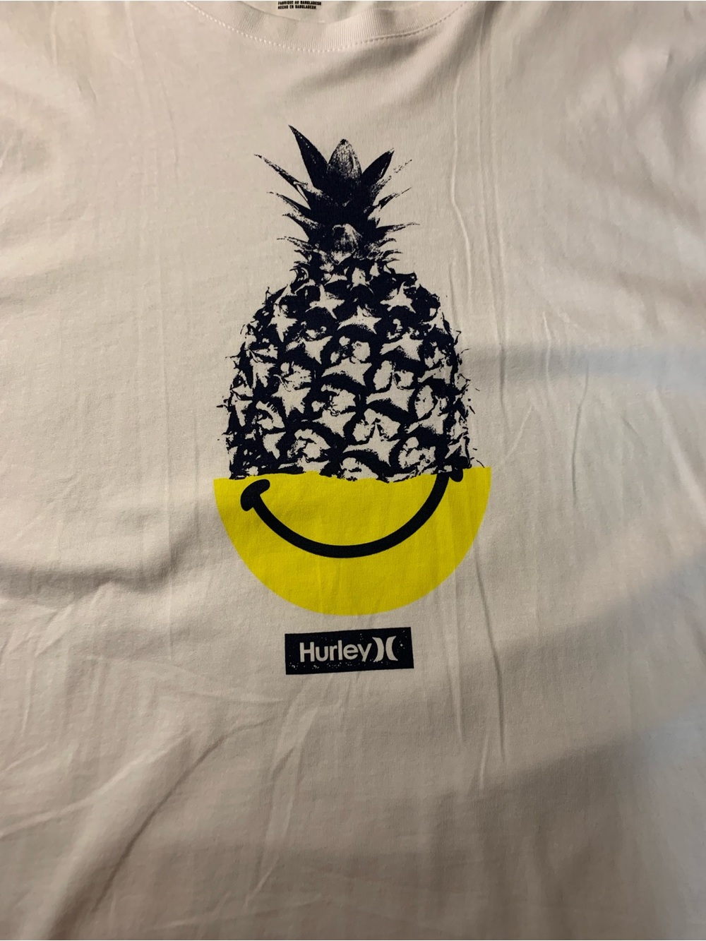 Hurley White Tee with Pine happy Design NWOT XL